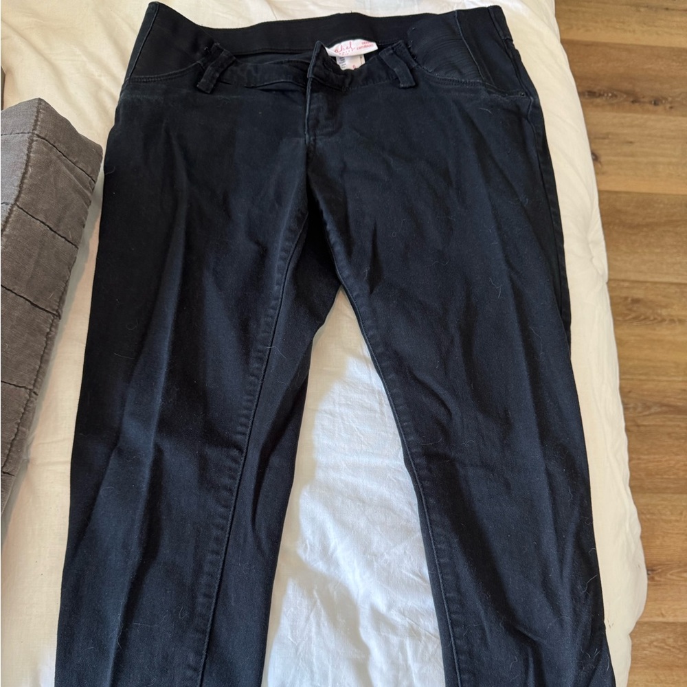 Black Maternity Skinny Jeans
Only worn a handful of times.